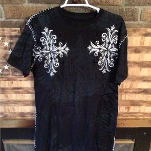 Preowned men’s black T shirt. Size medium